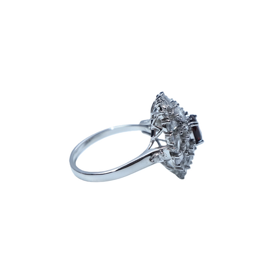 Large garnet flower ring worn on hand 925 silver supplier