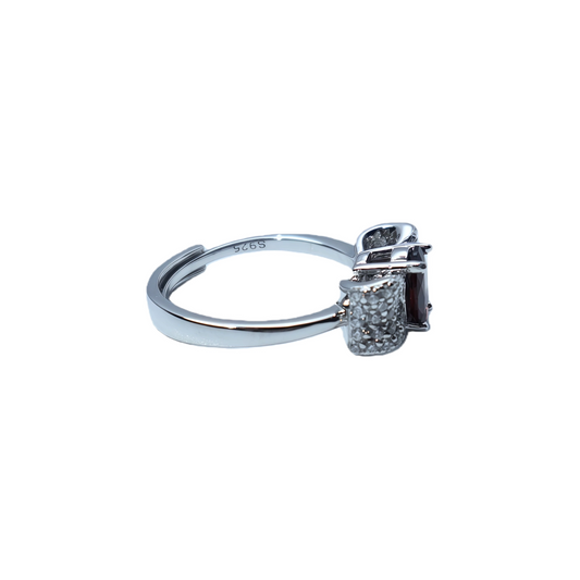 Bow garnet ring worn on hand 925 silver supplier