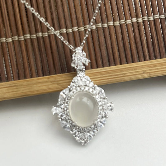 Green chalcedony necklace worn on neck 925 silver supplier