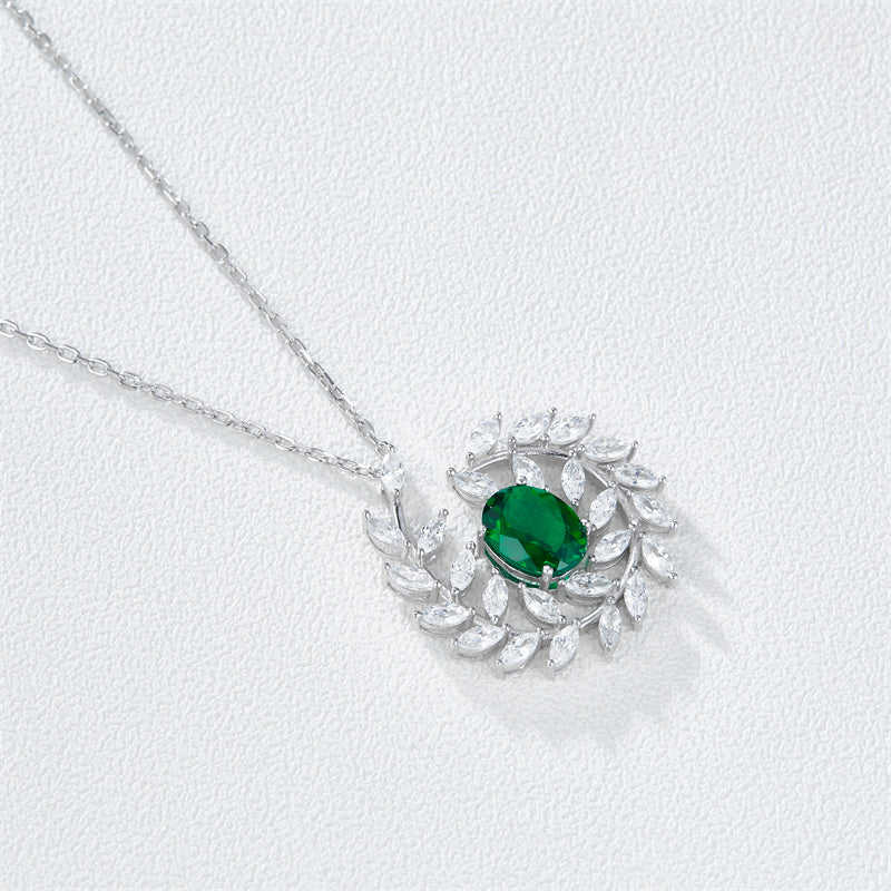 2CT Emerald Necklace