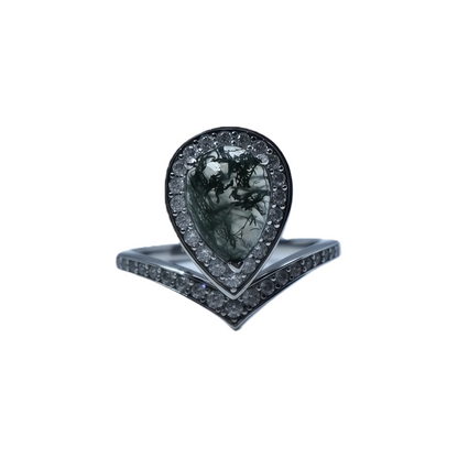 Teardrop-Shaped Seaweed Agate Ring