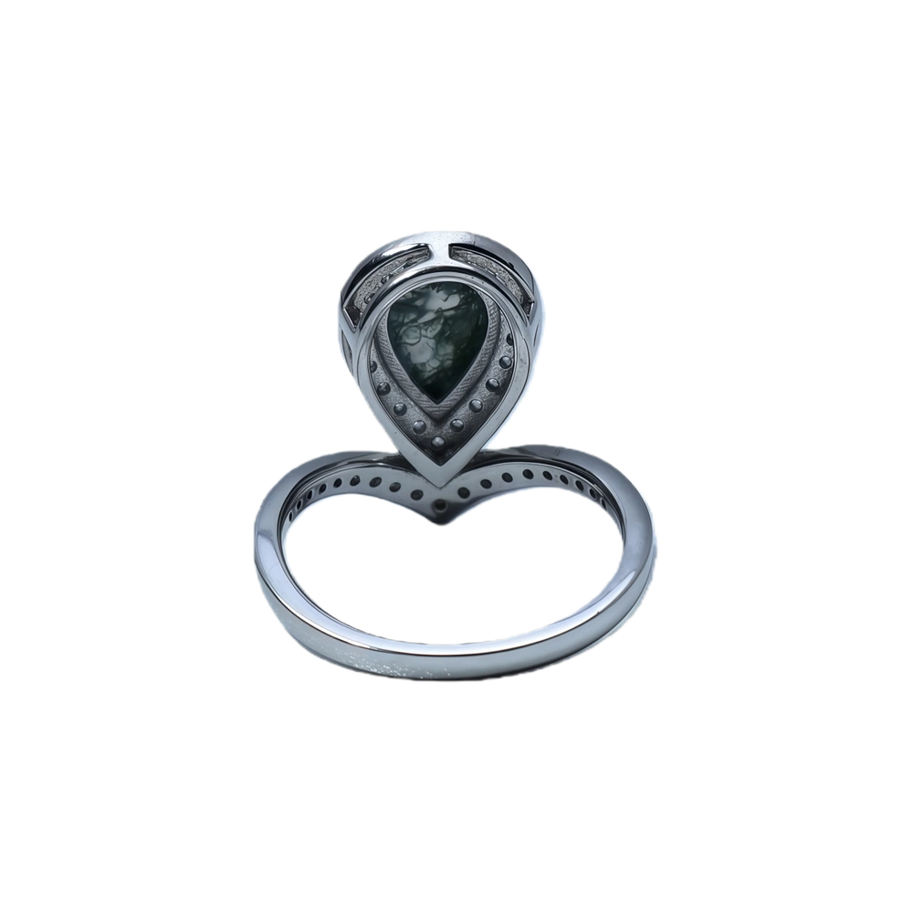 Teardrop-Shaped Seaweed Agate Ring