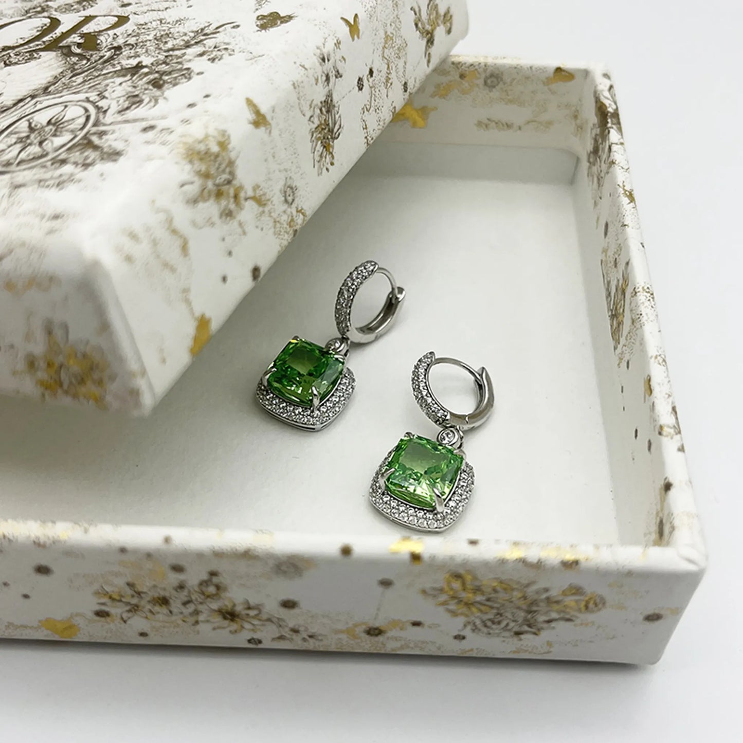 Square High-Carbon Diamond Necklace