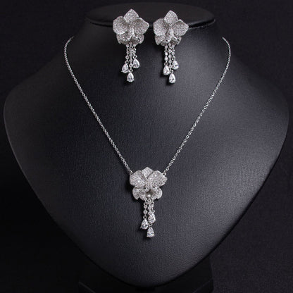 18K Gold Plated Luxury Tassel Flower Necklace Set Wholesale View 3