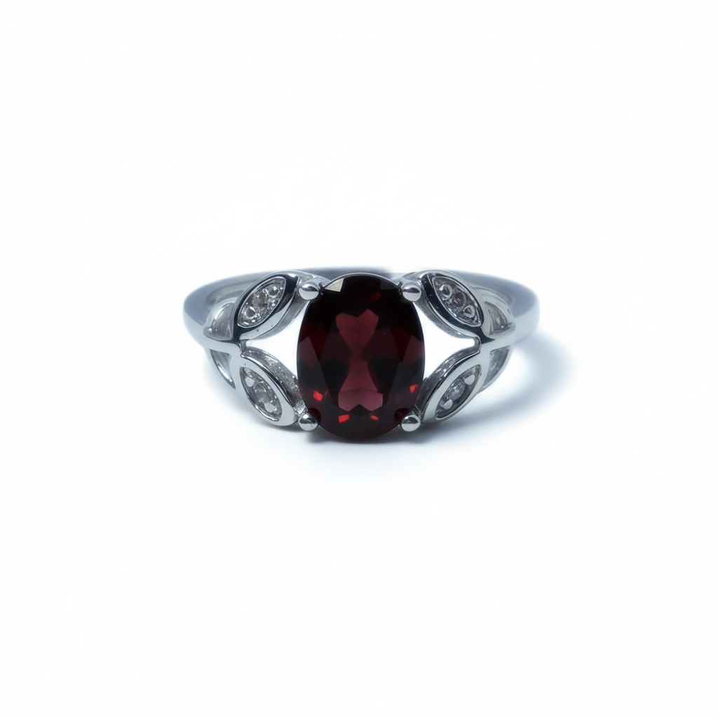 白金色石榴石戒指产品图