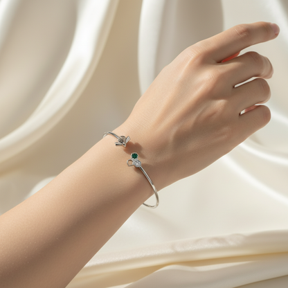 绿尖晶蜜蜂手镯佩戴展示