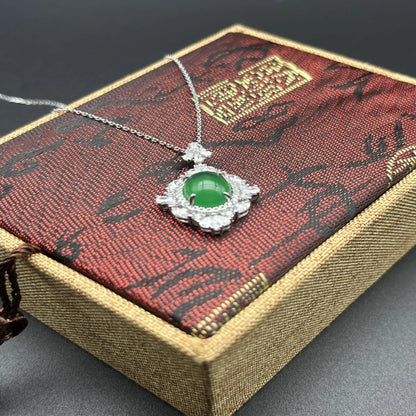 Green Chalcedony Necklace