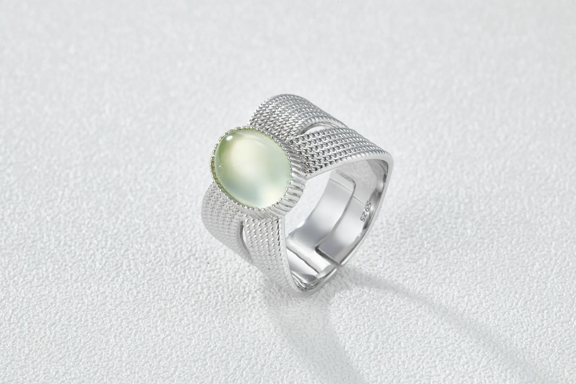 Prehnite ring worn on hand 925 silver gold plated supplier