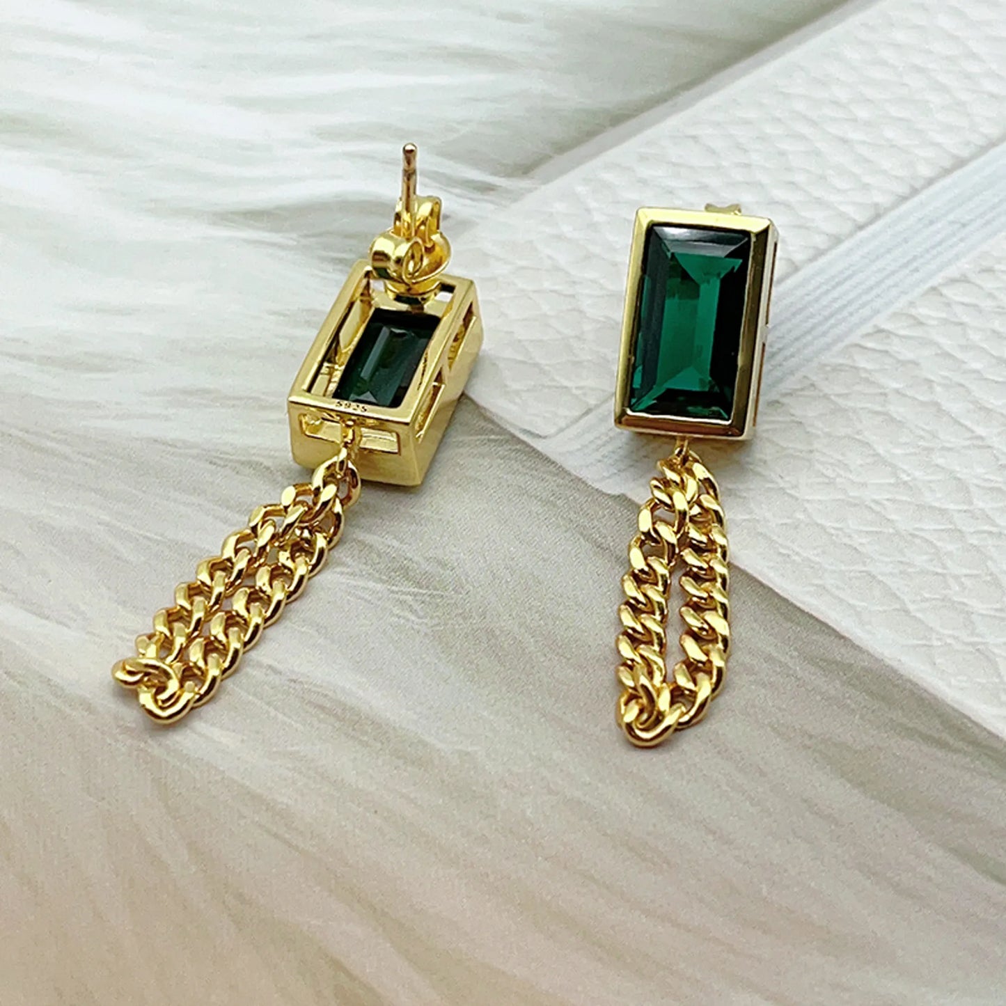 5CT Emerald Chain Earrings