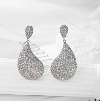 Viral Drop Earrings – 18K Gold Plated Cubic Zirconia