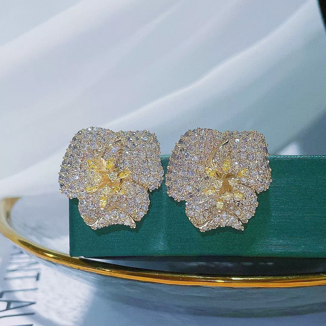 #176 Best-seller Elegant Stud Earrings - 18K Gold Plated | Bo Cheng Jewelry