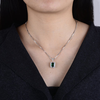 2CT Emerald  Necklace