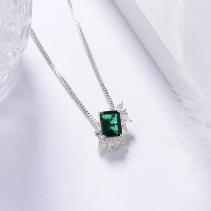 Emerald Necklace 2CT