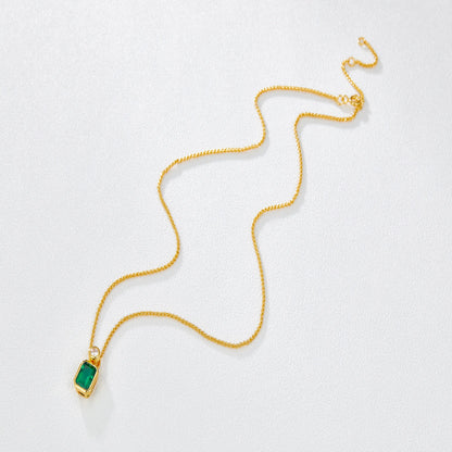 1.3 CTEmerald Necklace in  Perfume Bottle