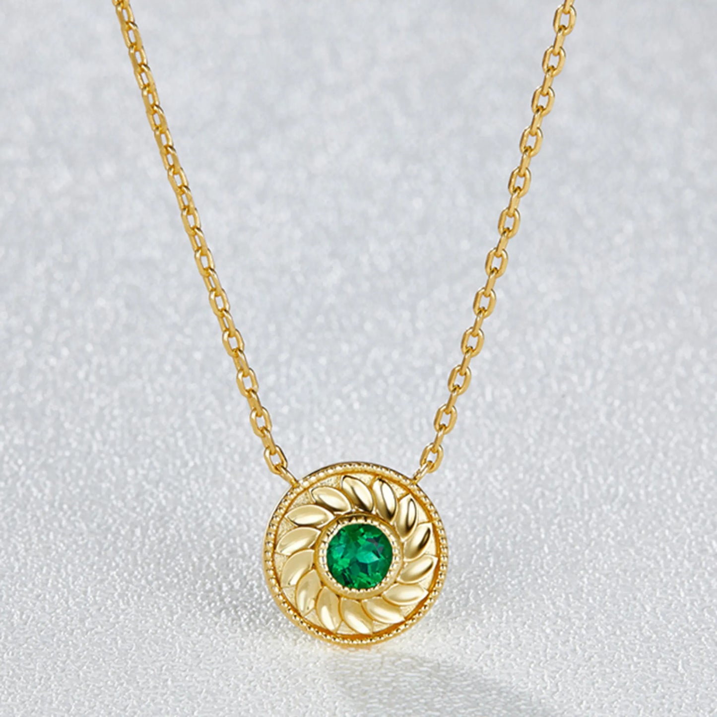 2CT Round Emerald Necklace