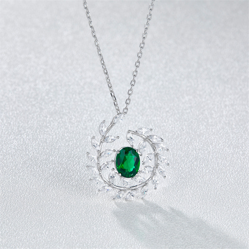 2CT Emerald  Necklace