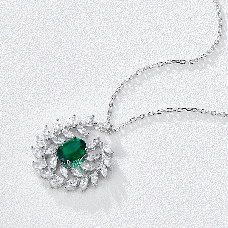 2CT Emerald  Necklace