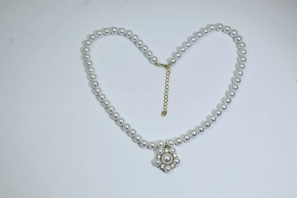 pearl necklace