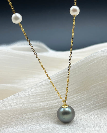 Minimalist style 11mm Tahitian Pearl Necklace