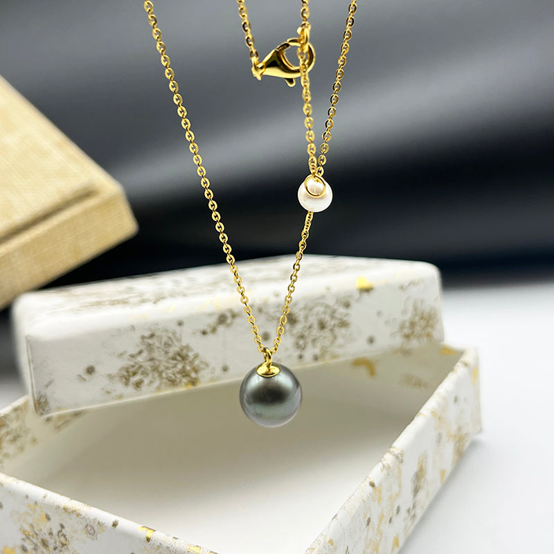 Minimalist style 11mm Tahitian Pearl Necklace