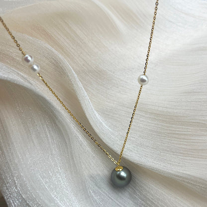 Minimalist style 11mm Tahitian Pearl Necklace