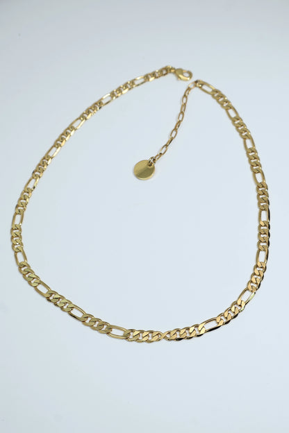 Instagram-worthy fashion necklace