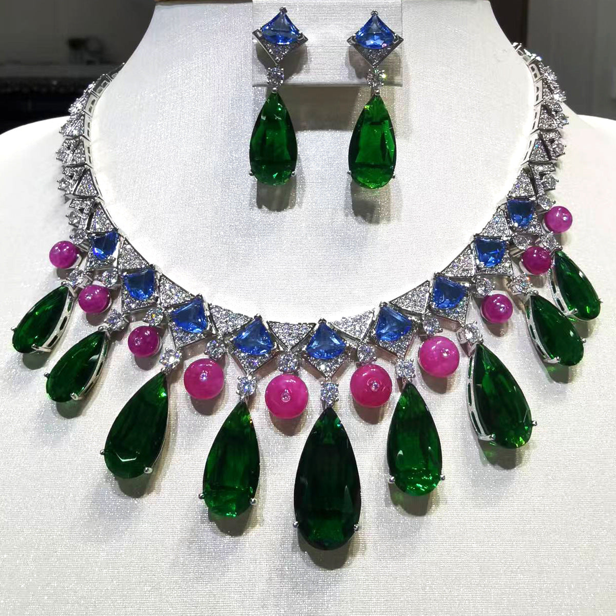 Wholesale Model Simulated Emerald PearShaped