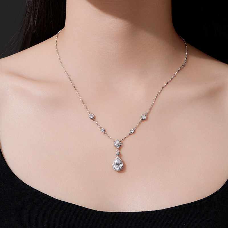 925 Silver Elegant Flower Stamen Necklace | Moissanite or CZ | Wholesale
