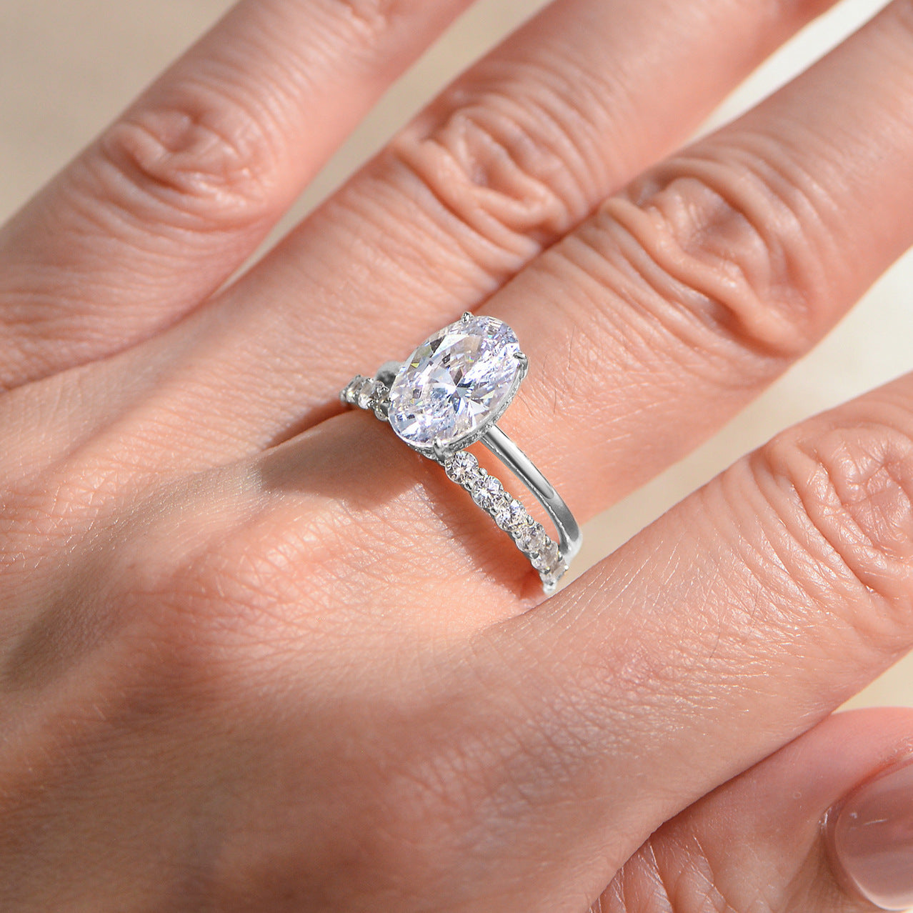 Wholesale 925 Sterling Silver Ice Flower Cut Zircon Ring Light Luxury Floral Design