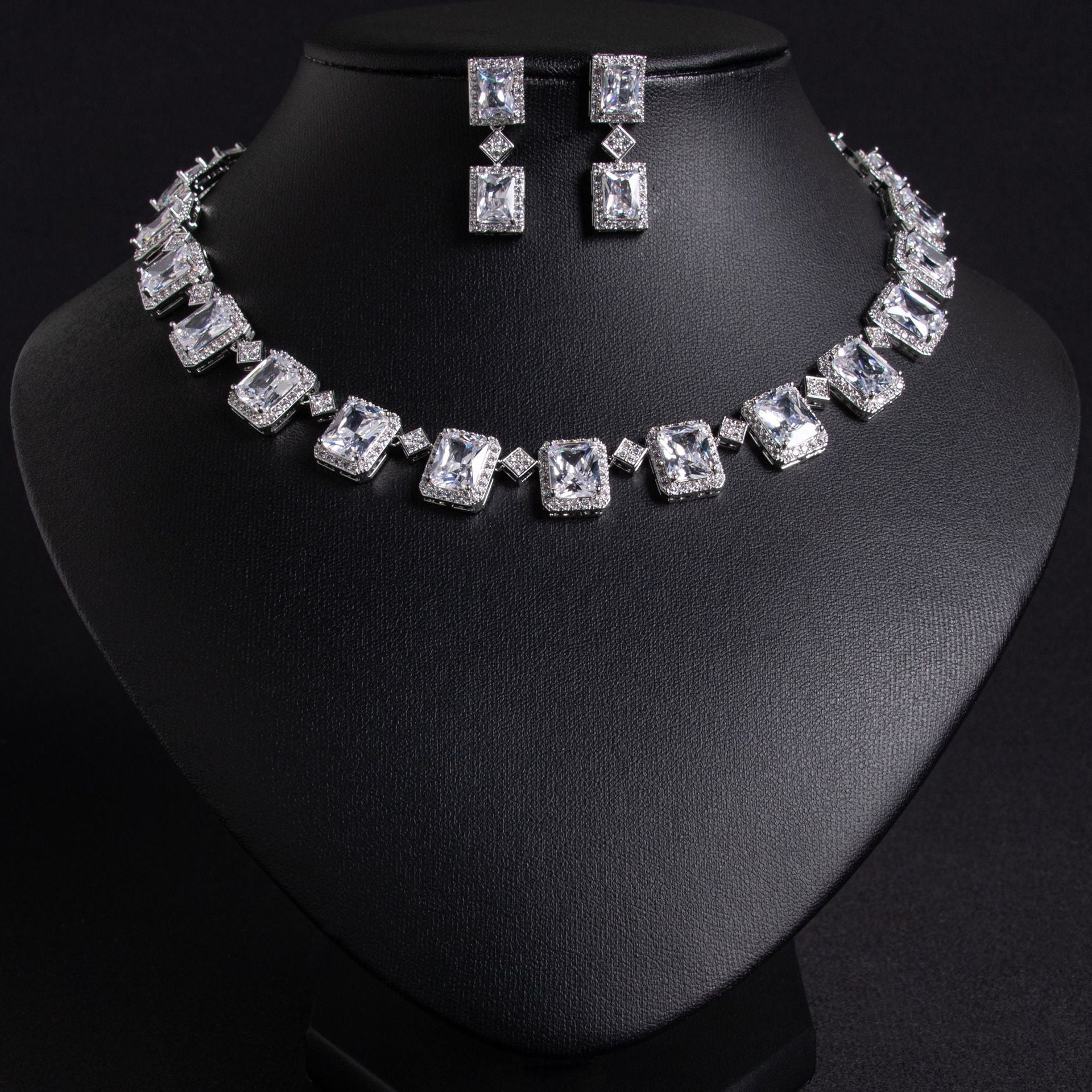 CZ Clavicle Chain Jewelry Set Gold Plated OEM View 2
