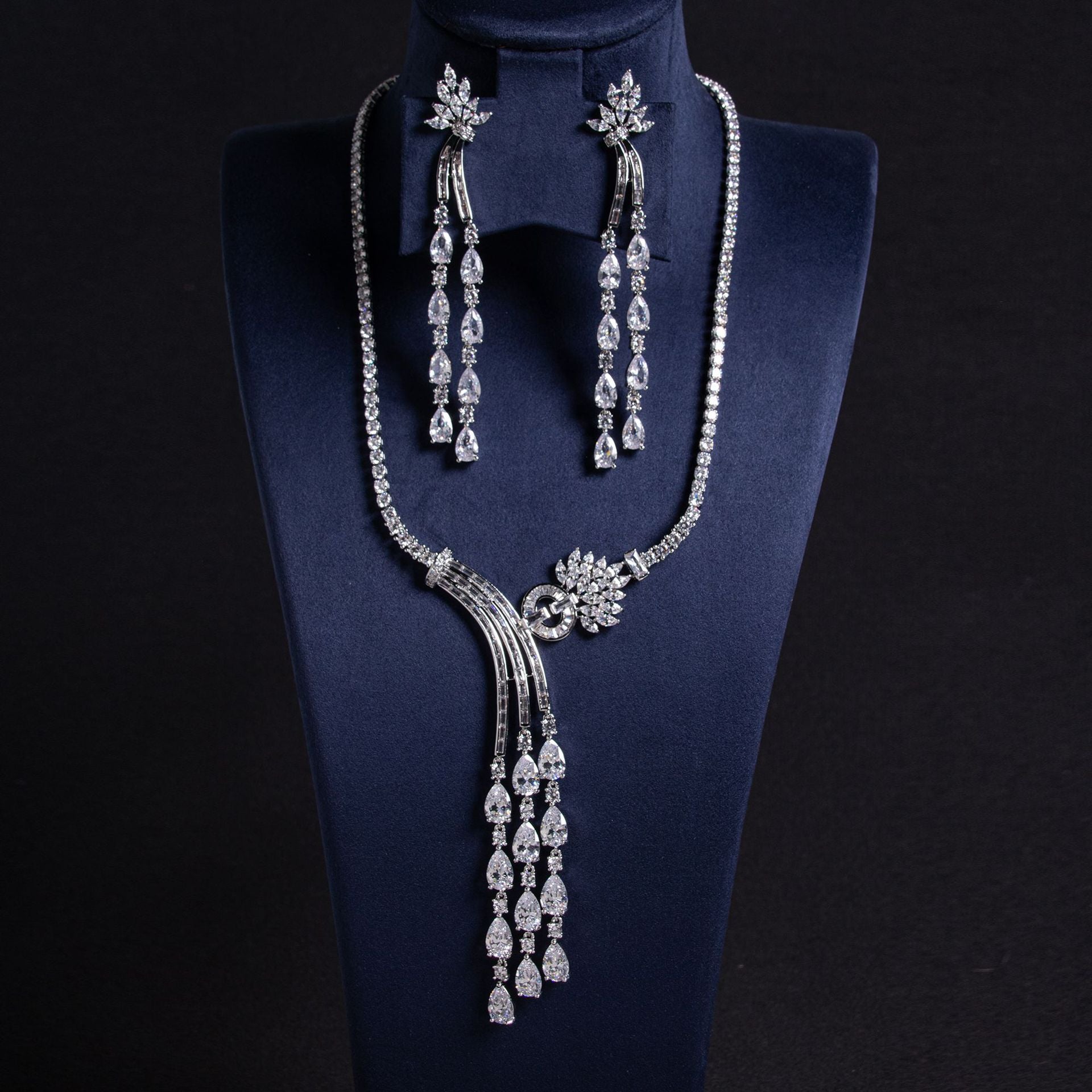 18K Gold Plated Water Drop Zircon Necklace Set Wholesale View 3