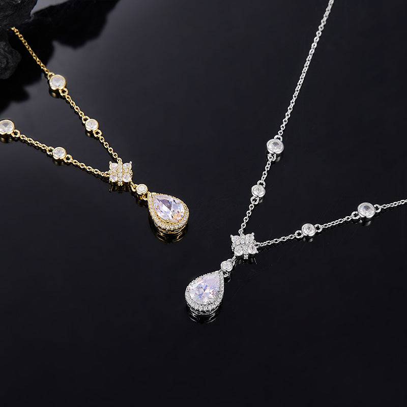 925 Silver Elegant Flower Stamen Necklace | Moissanite or CZ | Wholesale